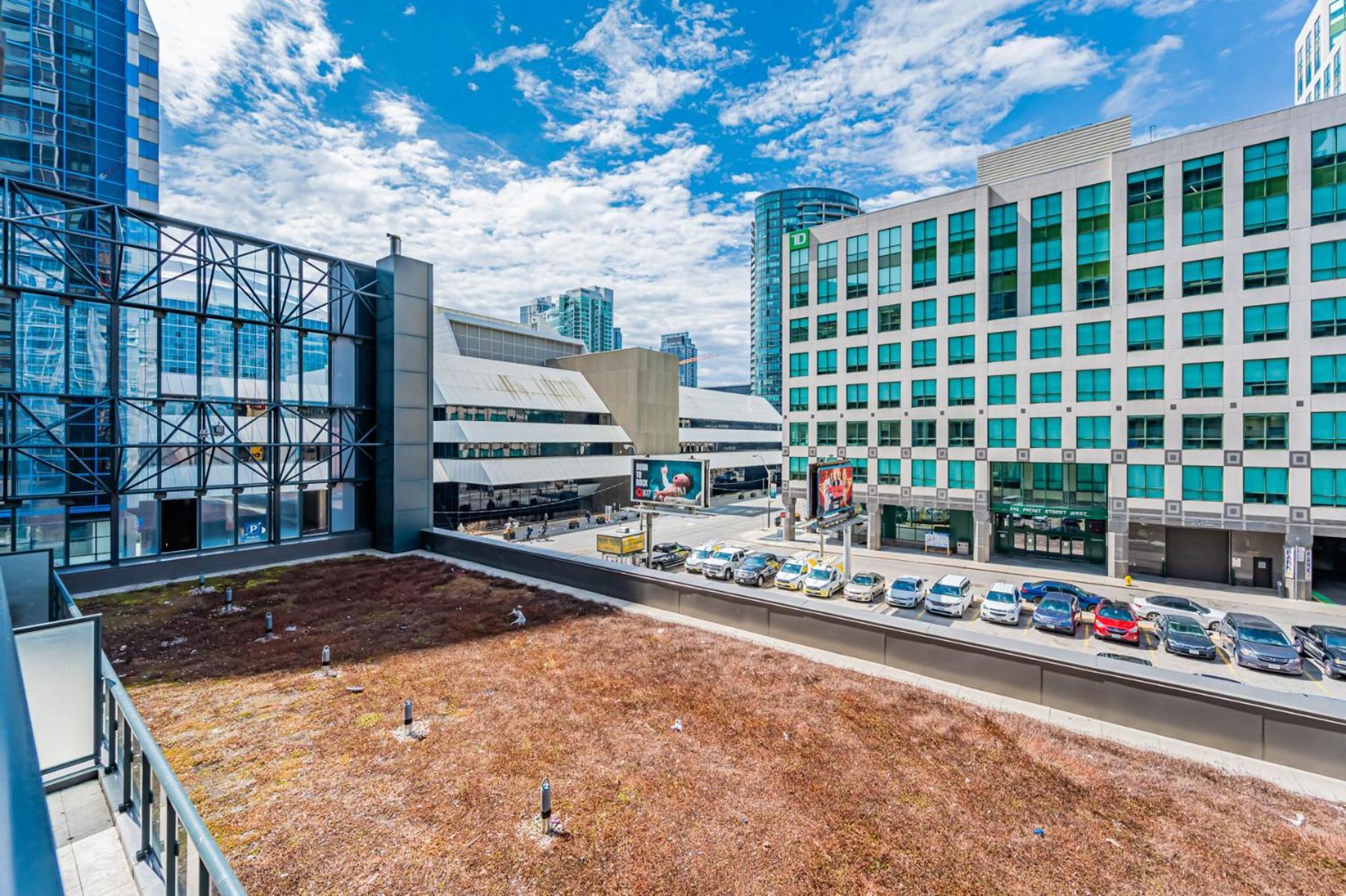 City Suites Toronto Downtown Exterior photo